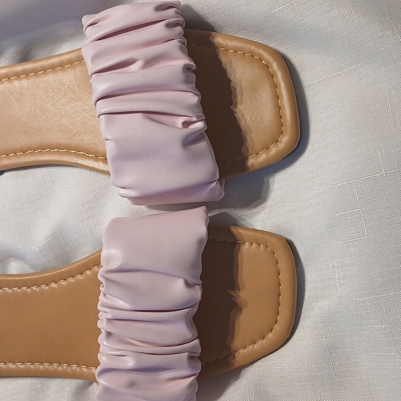 Sole Mates Ruffled Ruched Slide Sandals - Picture 4 of 6